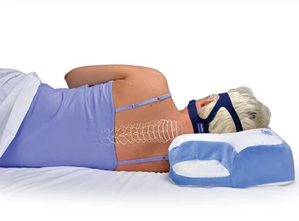 Image of a woman's spine while using the Contour CPAP Pillow 2.0 product.