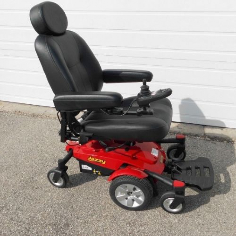 Image of the Pride Jazzy Select 6-C Power Wheelchair.