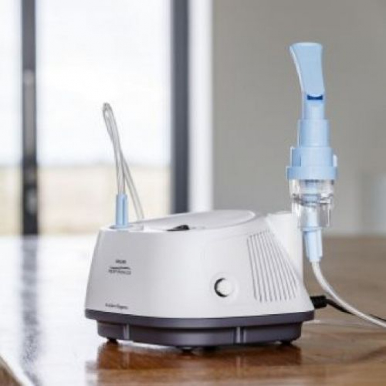 Image of the Sidestream Reusable Nebulizer Kit in use.